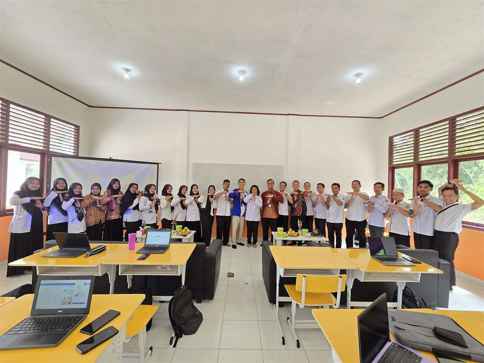 Gathering Volunteer